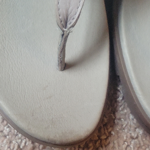 Sorel Women's Gray Sandals - Picture 10 of 12